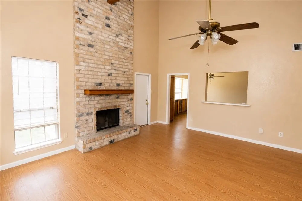 11209 Willowood Creek Drive #C Corpus Christi, TX 78410
