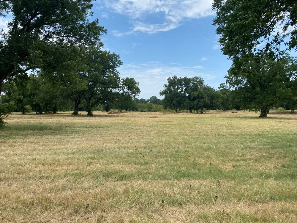 Mac Frazier Road Leon, OK 73441
