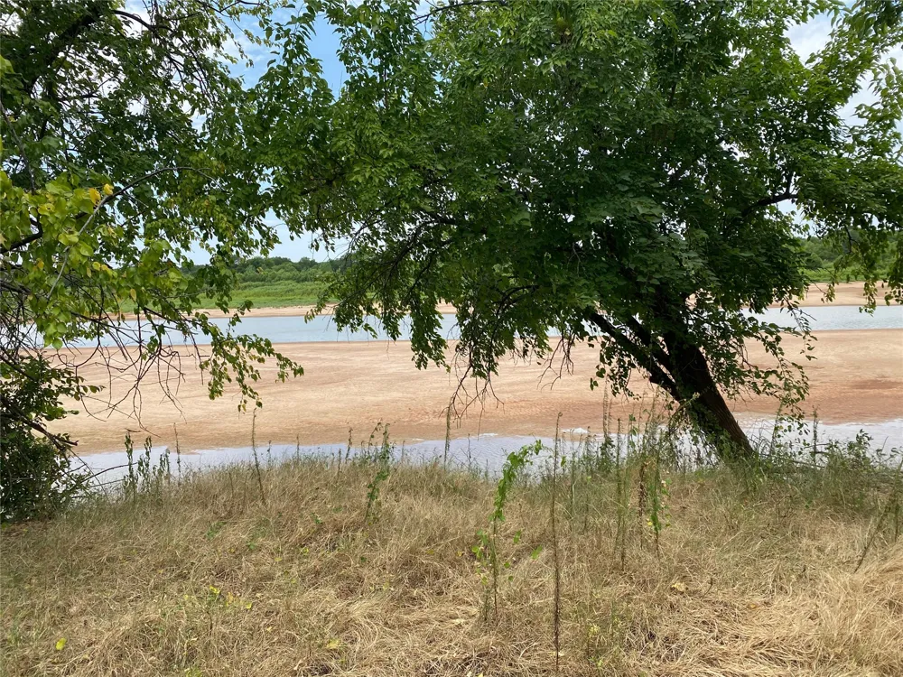 Mac Frazier Road Leon, OK 73441