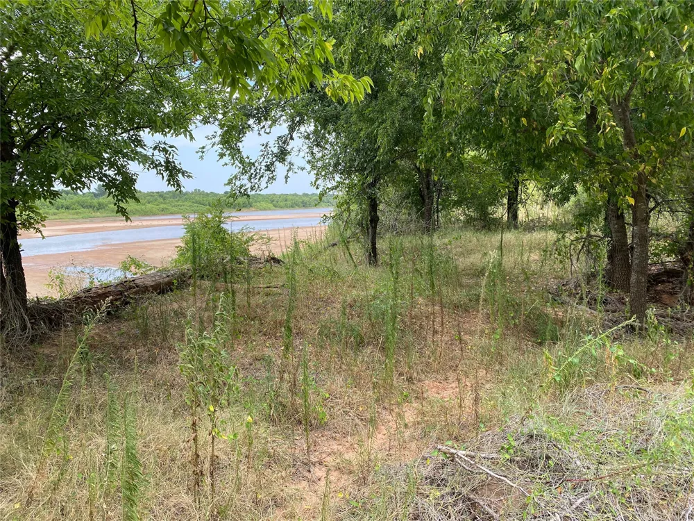 Mac Frazier Road Leon, OK 73441