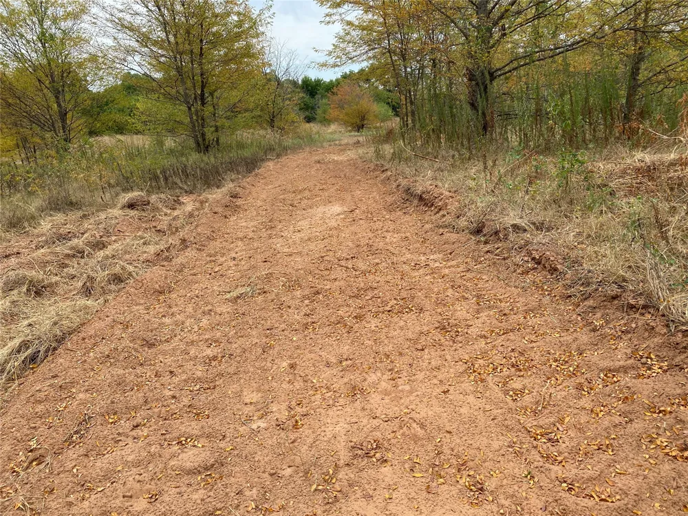 Mac Frazier Road Leon, OK 73441