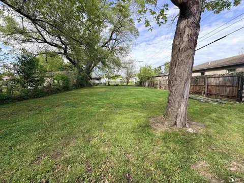 2042 Cloverdale Drive