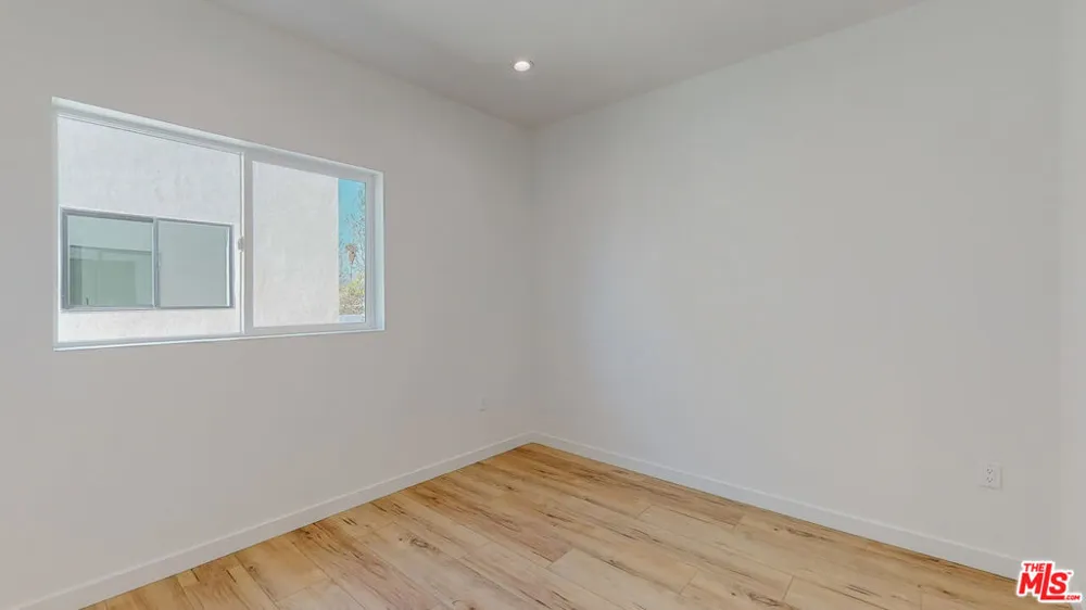 16012 Cantlay Street #A Van Nuys, CA 91406