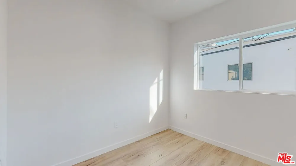 16012 Cantlay Street #A Van Nuys, CA 91406