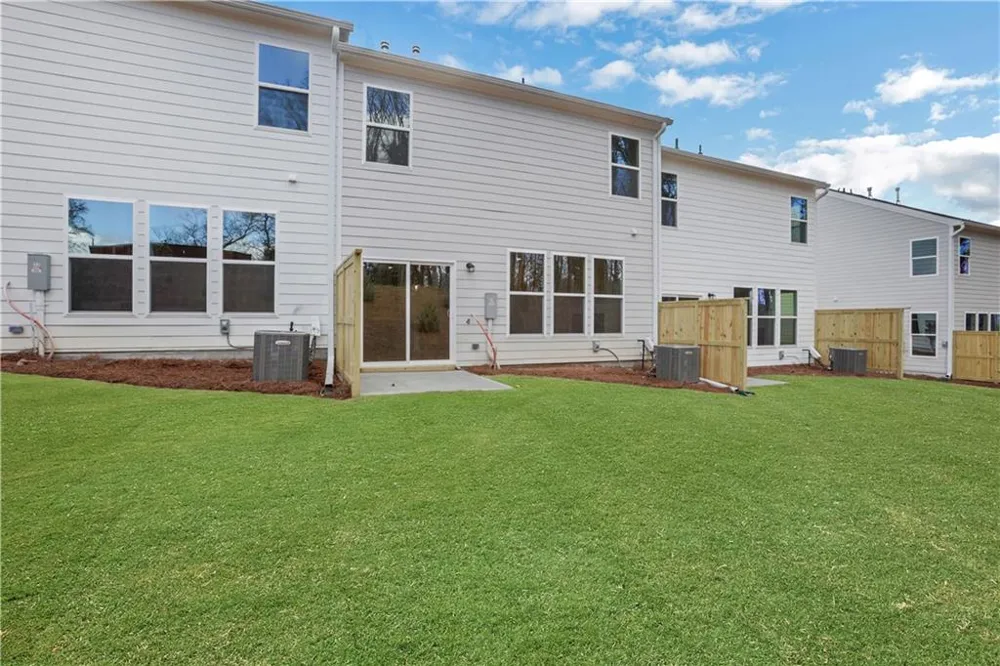 8 Trace Bluff Dawsonville, GA 30534