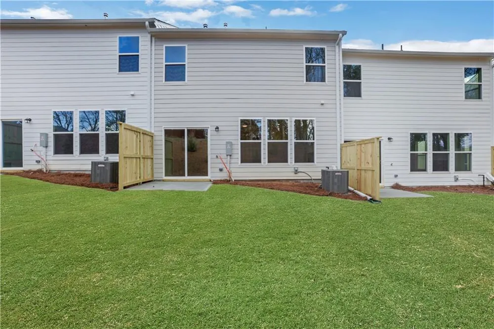 8 Trace Bluff Dawsonville, GA 30534