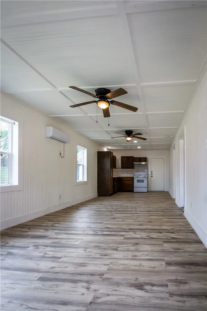 421 South San Patricio Sinton, TX 78387