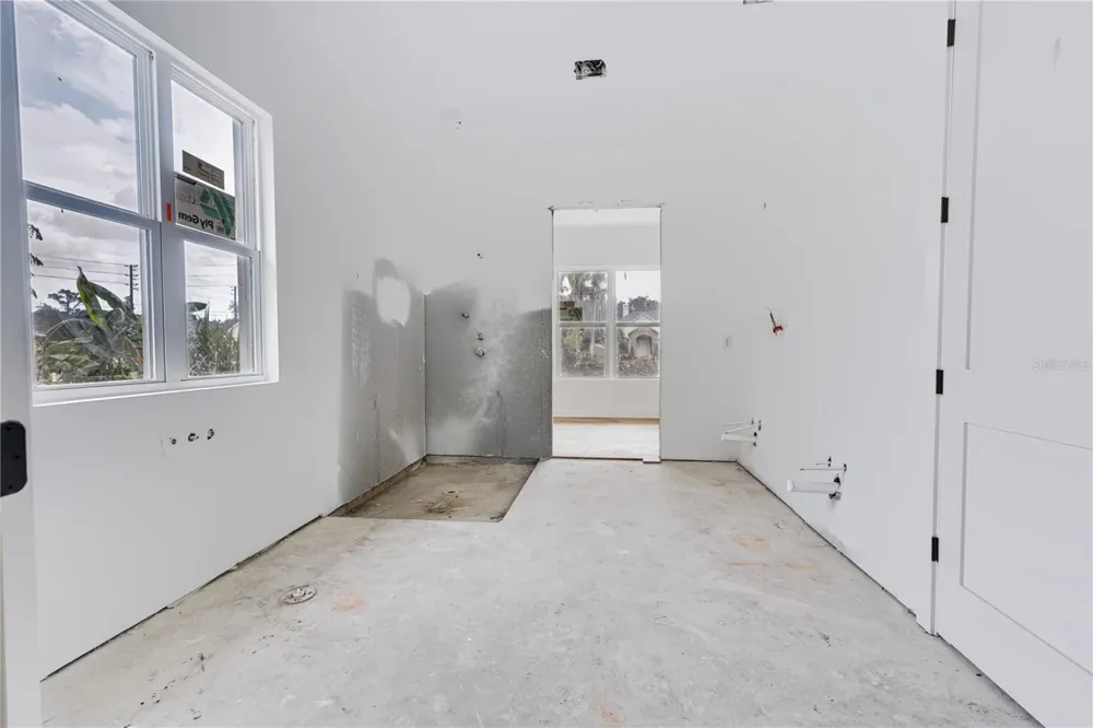 1122 DINGENS AVENUE Gotha, FL 34734