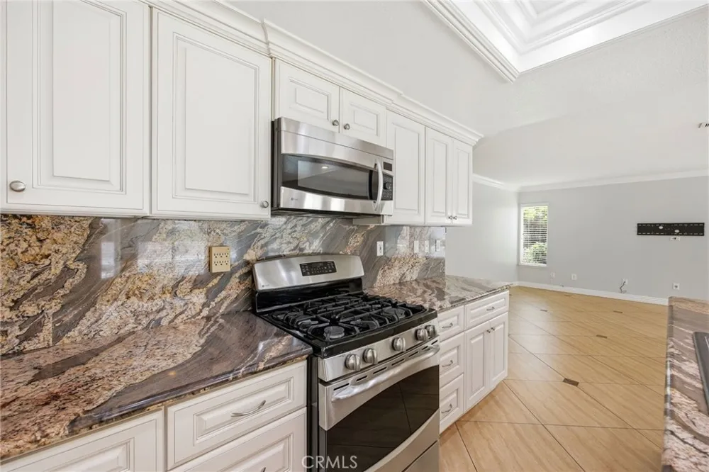 31871 Leigh Temecula, CA 92591