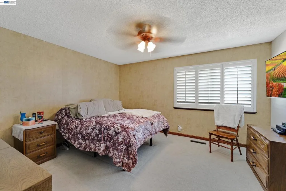21671 Shady Spring Rd Castro Valley, CA 94546