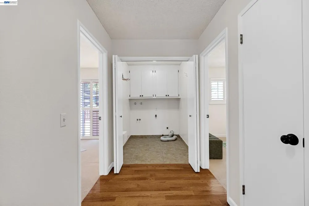 21671 Shady Spring Rd Castro Valley, CA 94546