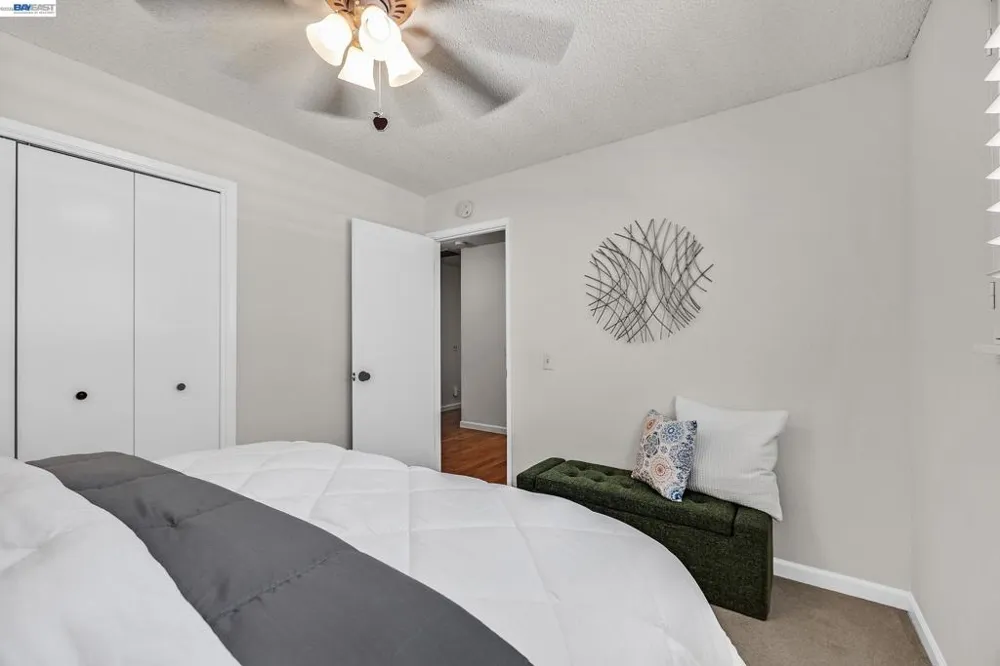 21671 Shady Spring Rd Castro Valley, CA 94546