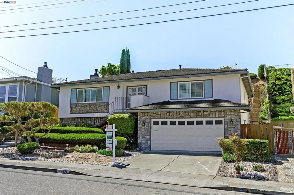 21671 Shady Spring Rd Castro Valley, CA 94546