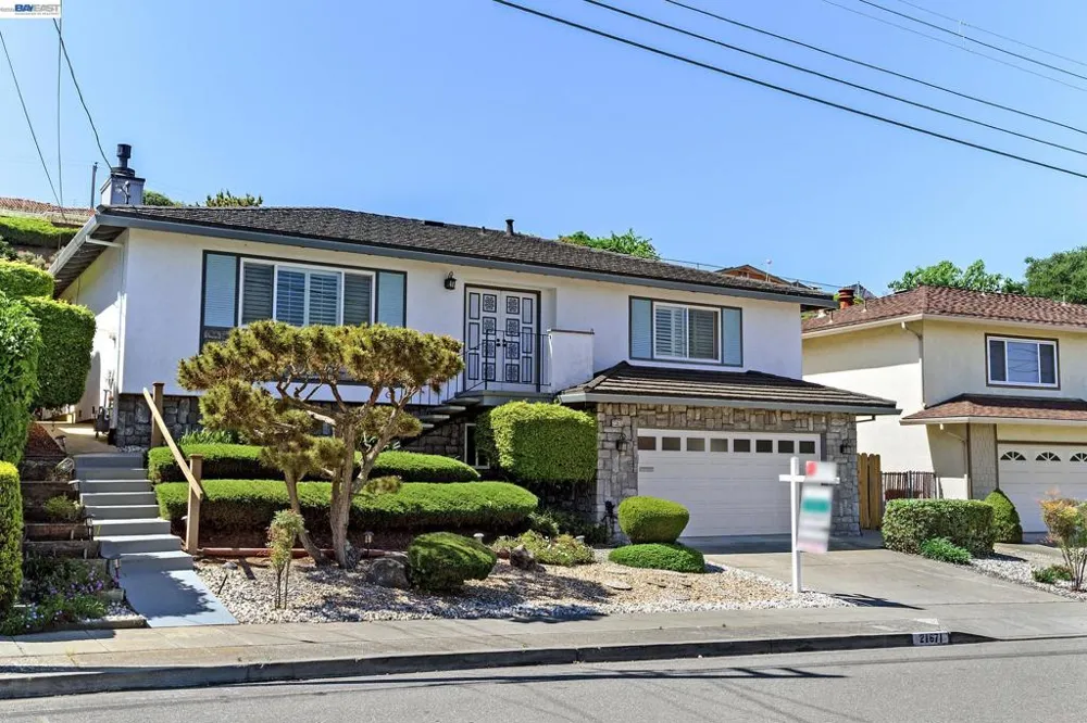 21671 Shady Spring Rd Castro Valley, CA 94546