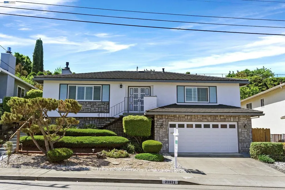 21671 Shady Spring Rd Castro Valley, CA 94546