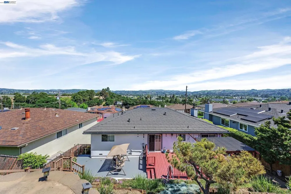 21671 Shady Spring Rd Castro Valley, CA 94546