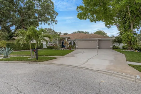 727 HIDDEN LAKE DRIVE