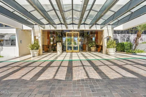 121 S Hope Street #408
