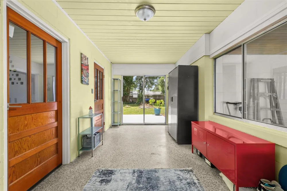9 SUNSET DRIVE Debary, FL 32713