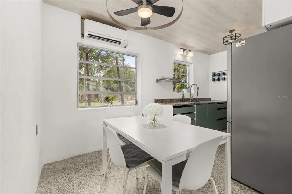 9 SUNSET DRIVE Debary, FL 32713
