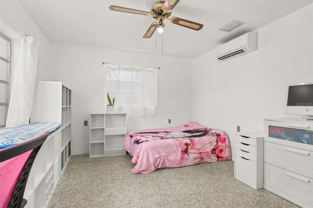 9 SUNSET DRIVE Debary, FL 32713