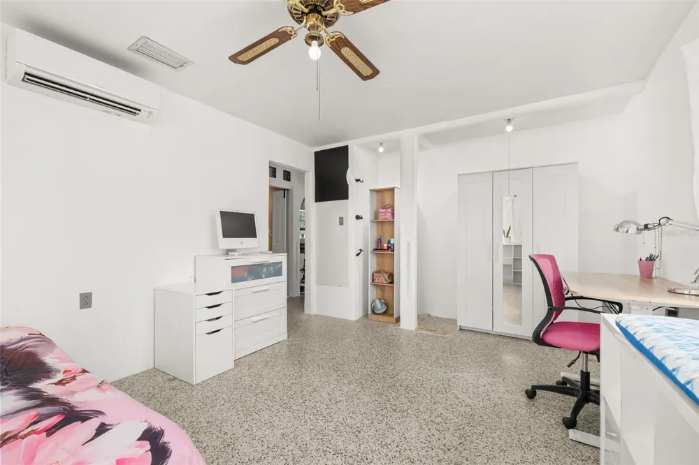 9 SUNSET DRIVE Debary, FL 32713