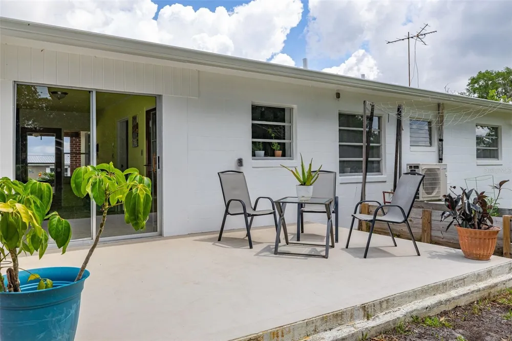 9 SUNSET DRIVE Debary, FL 32713