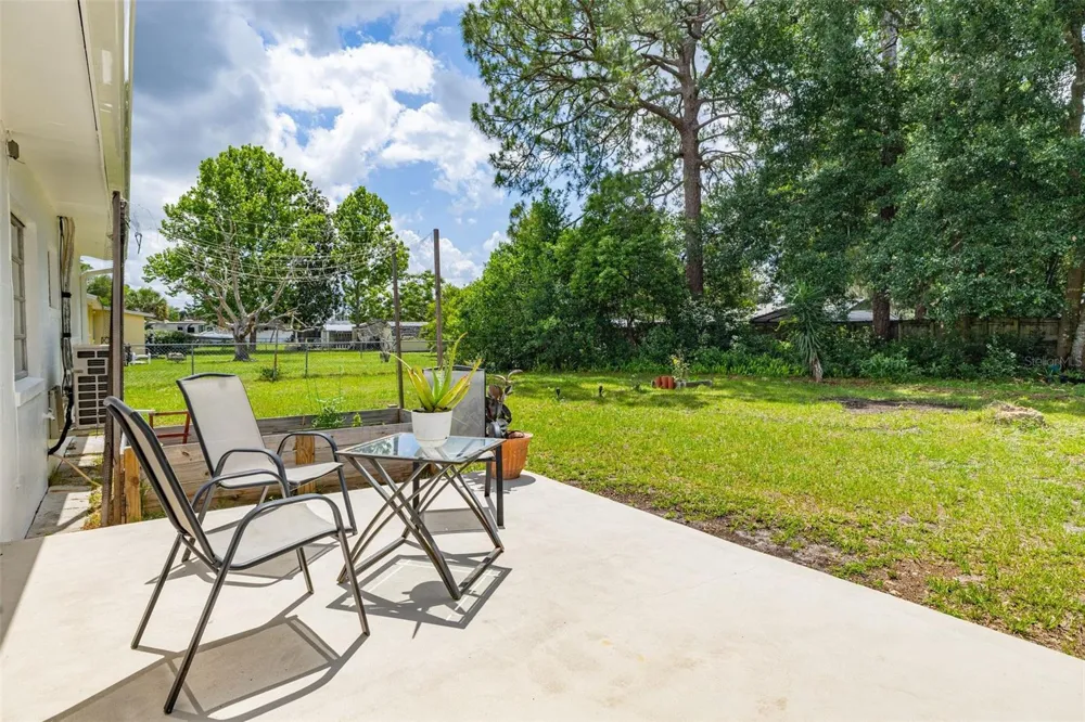 9 SUNSET DRIVE Debary, FL 32713
