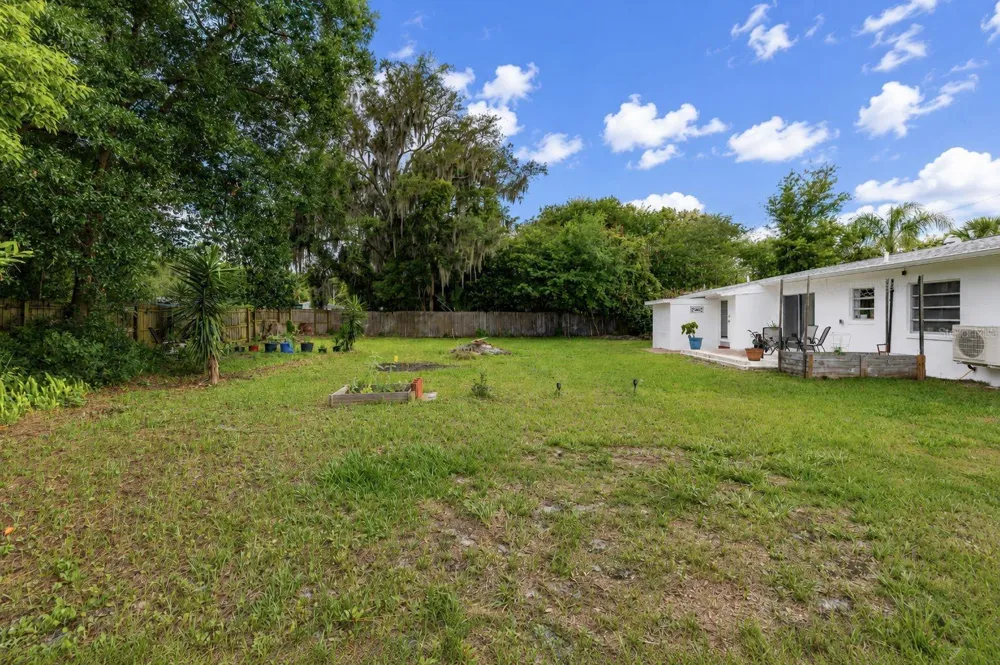 9 SUNSET DRIVE Debary, FL 32713