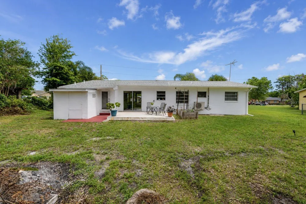9 SUNSET DRIVE Debary, FL 32713