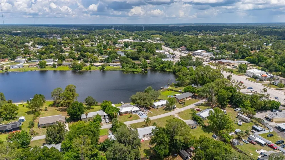 9 SUNSET DRIVE Debary, FL 32713