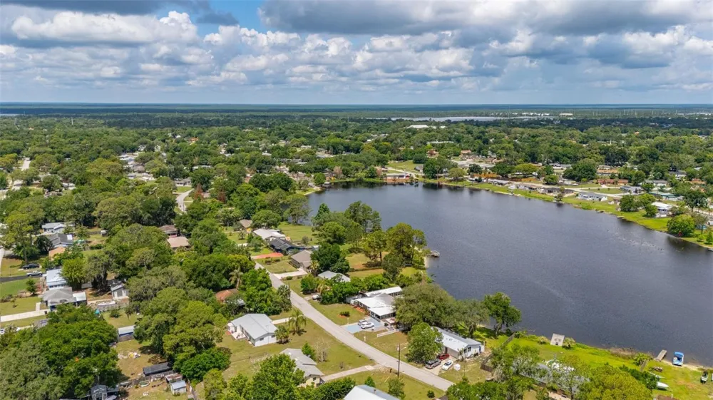 9 SUNSET DRIVE Debary, FL 32713