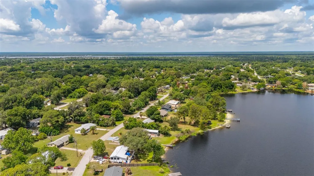 9 SUNSET DRIVE Debary, FL 32713