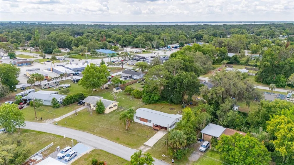 9 SUNSET DRIVE Debary, FL 32713