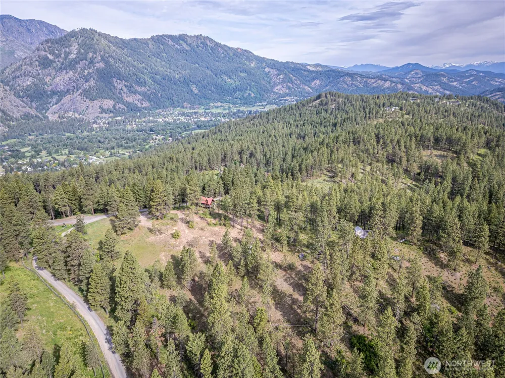 329 First Grade Road Leavenworth, WA 98826