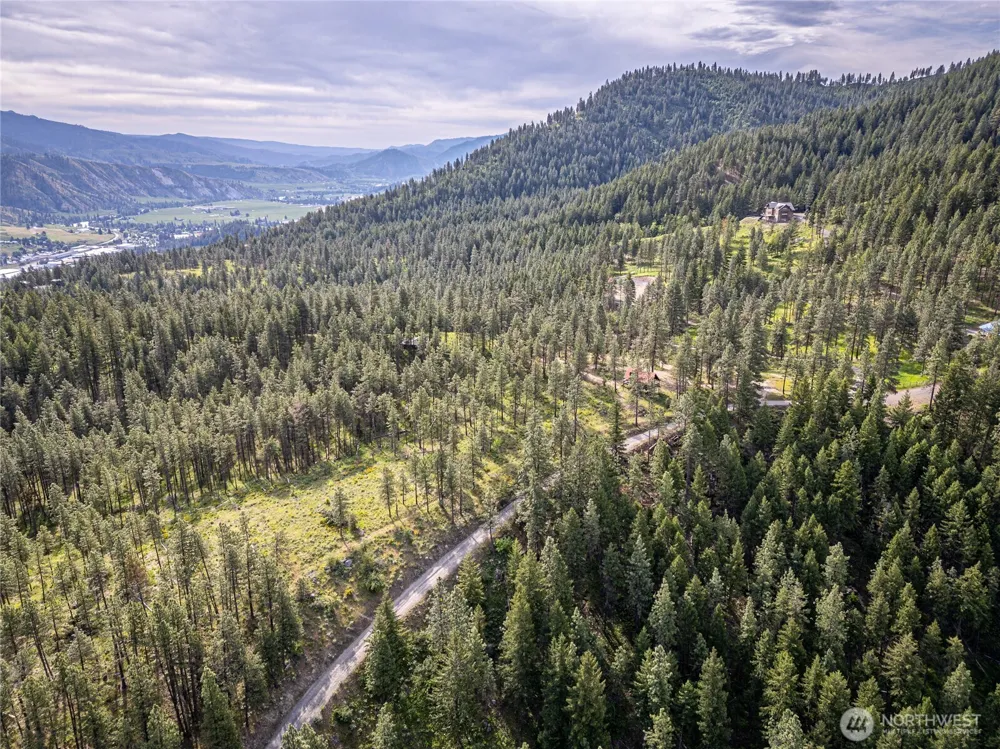 329 First Grade Road Leavenworth, WA 98826