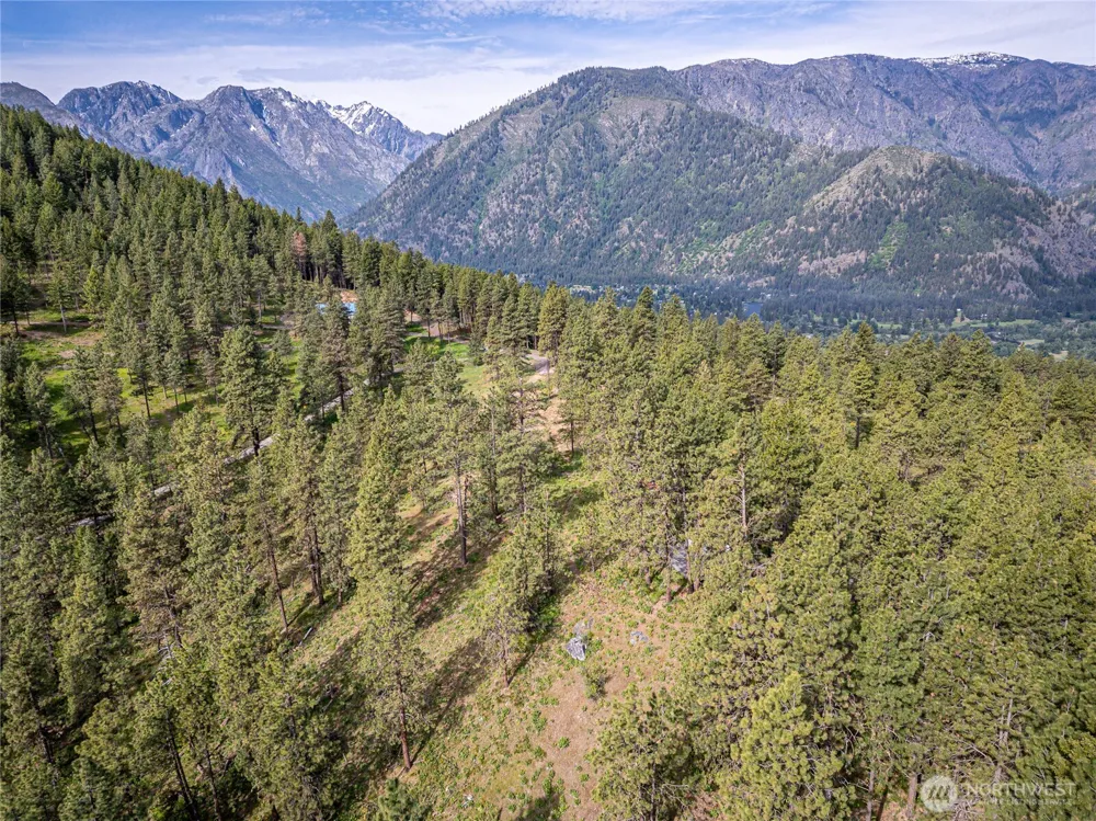 329 First Grade Road Leavenworth, WA 98826