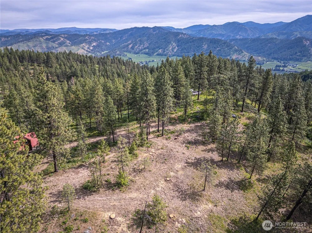 329 First Grade Road Leavenworth, WA 98826