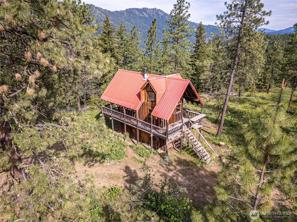 329 First Grade Road Leavenworth, WA 98826