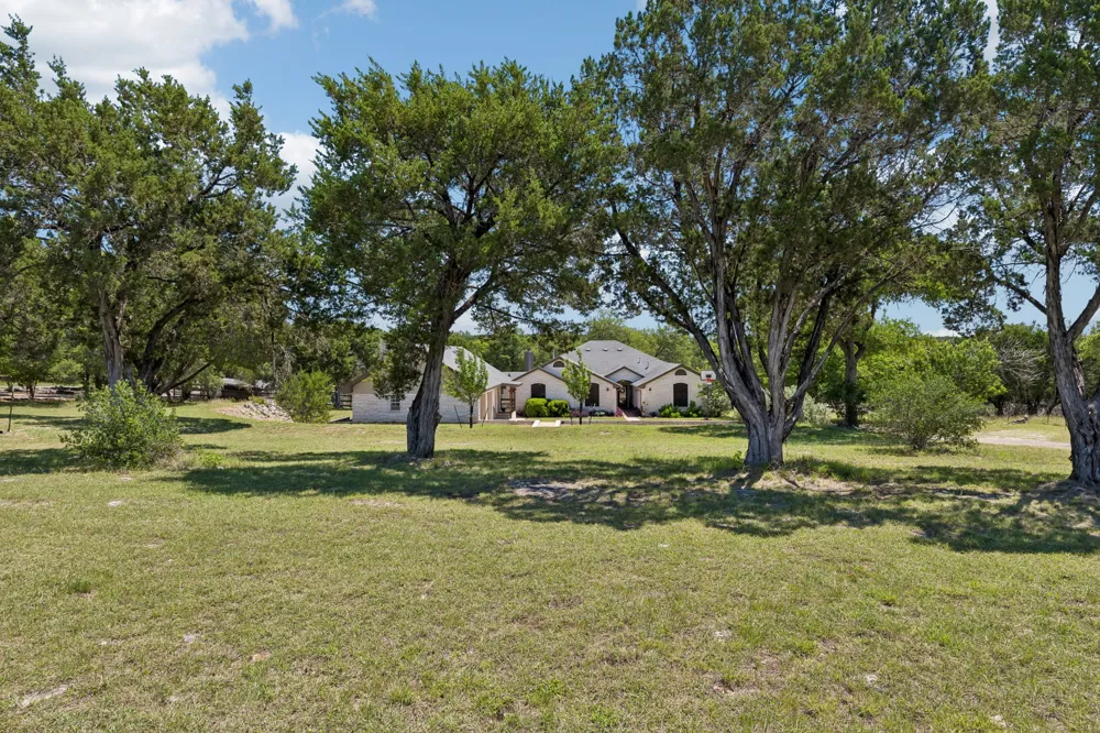 401 Twin Springs Road Georgetown, TX 78633