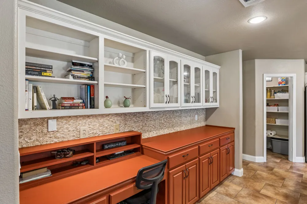 401 Twin Springs Road Georgetown, TX 78633