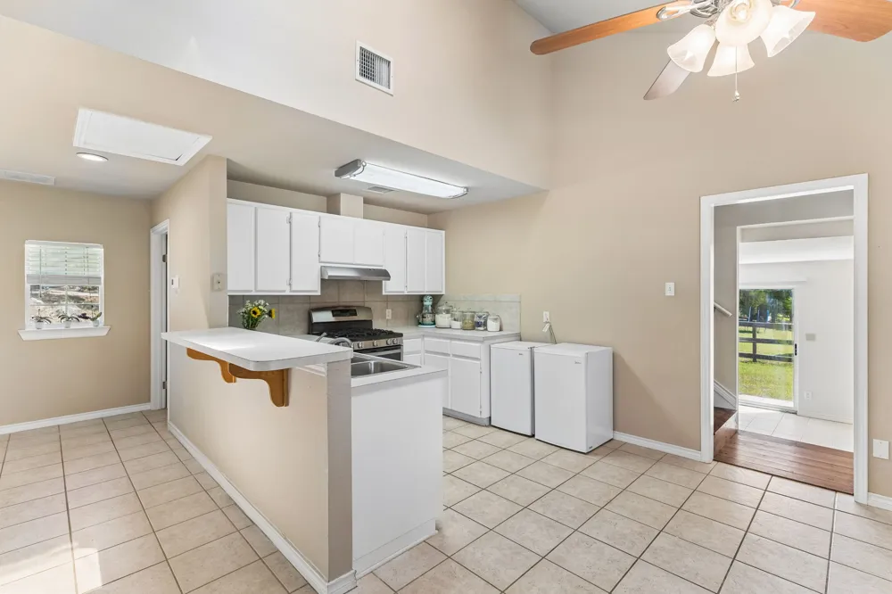 401 Twin Springs Road Georgetown, TX 78633