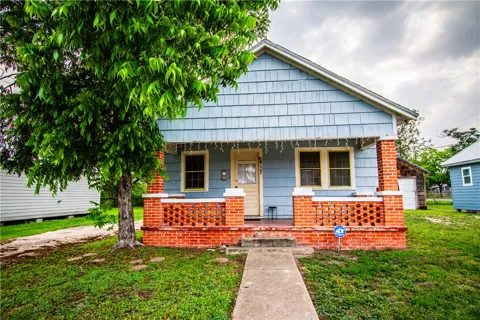 417 South San Patricio
