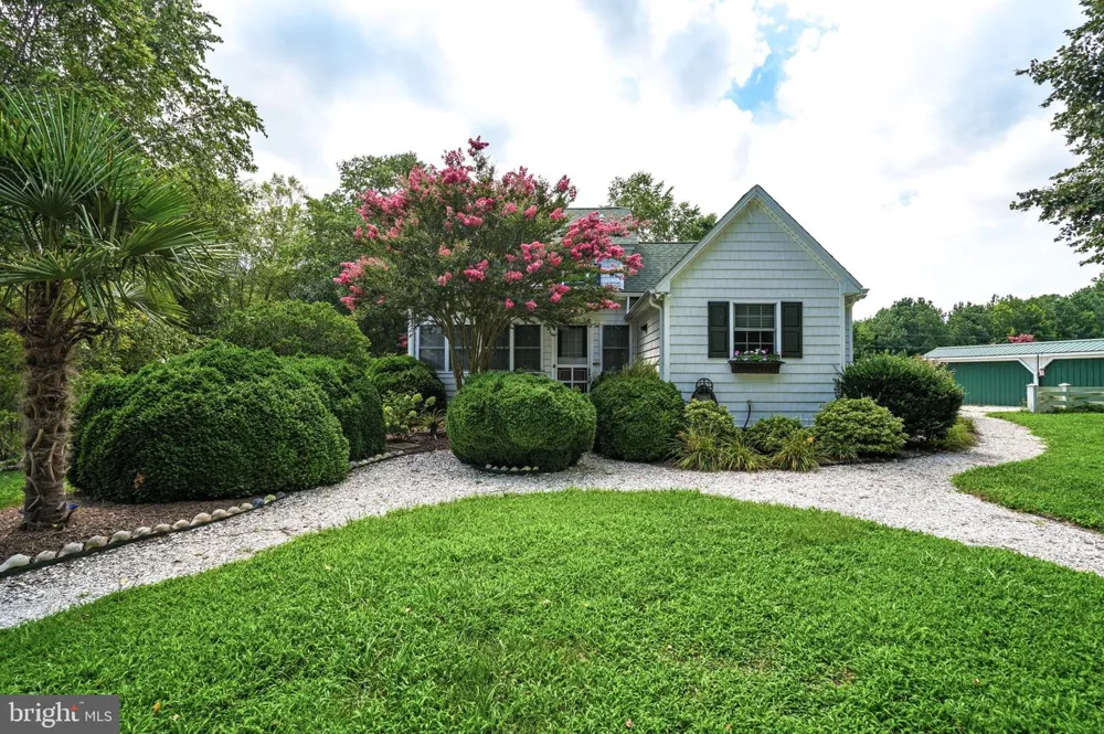 25367 MESSONGO ROAD Temperanceville, VA 23442