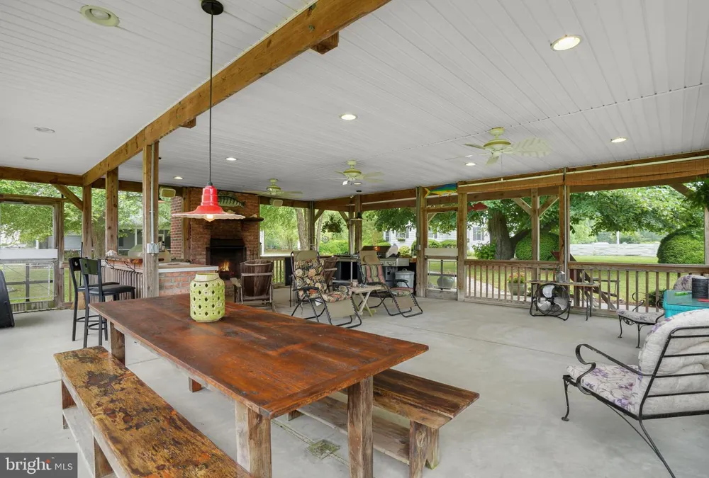 25367 MESSONGO ROAD Temperanceville, VA 23442