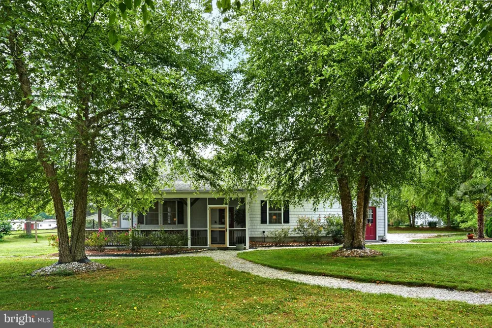 25367 MESSONGO ROAD Temperanceville, VA 23442