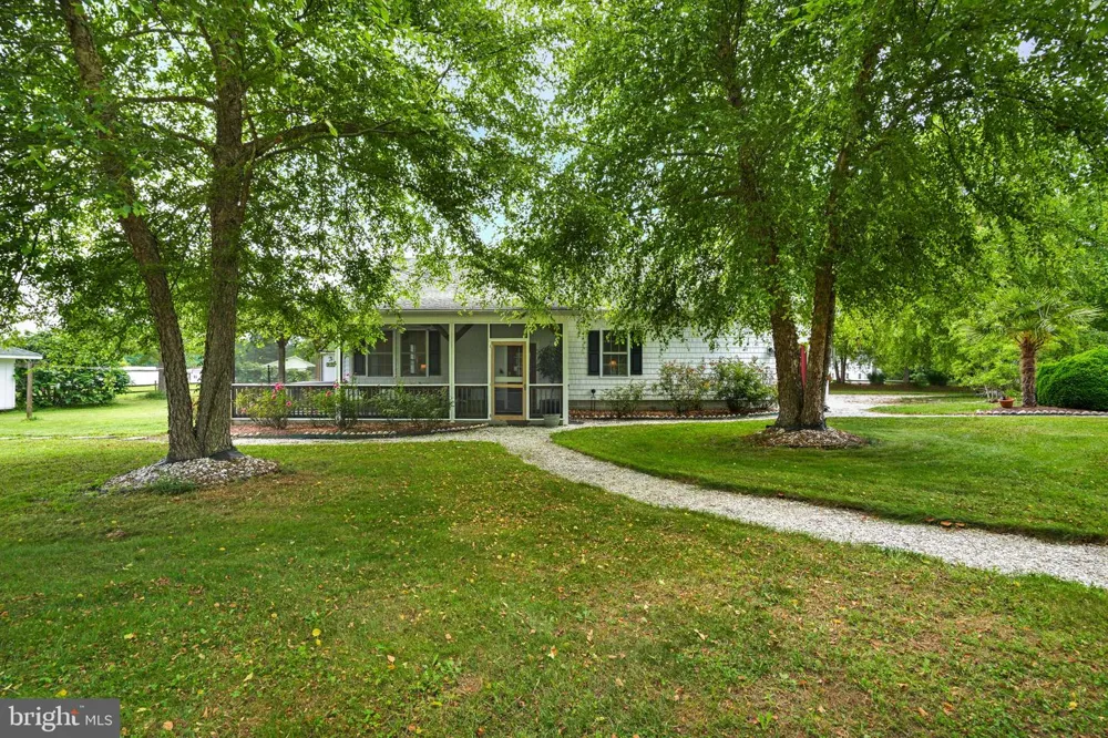 25367 MESSONGO ROAD Temperanceville, VA 23442