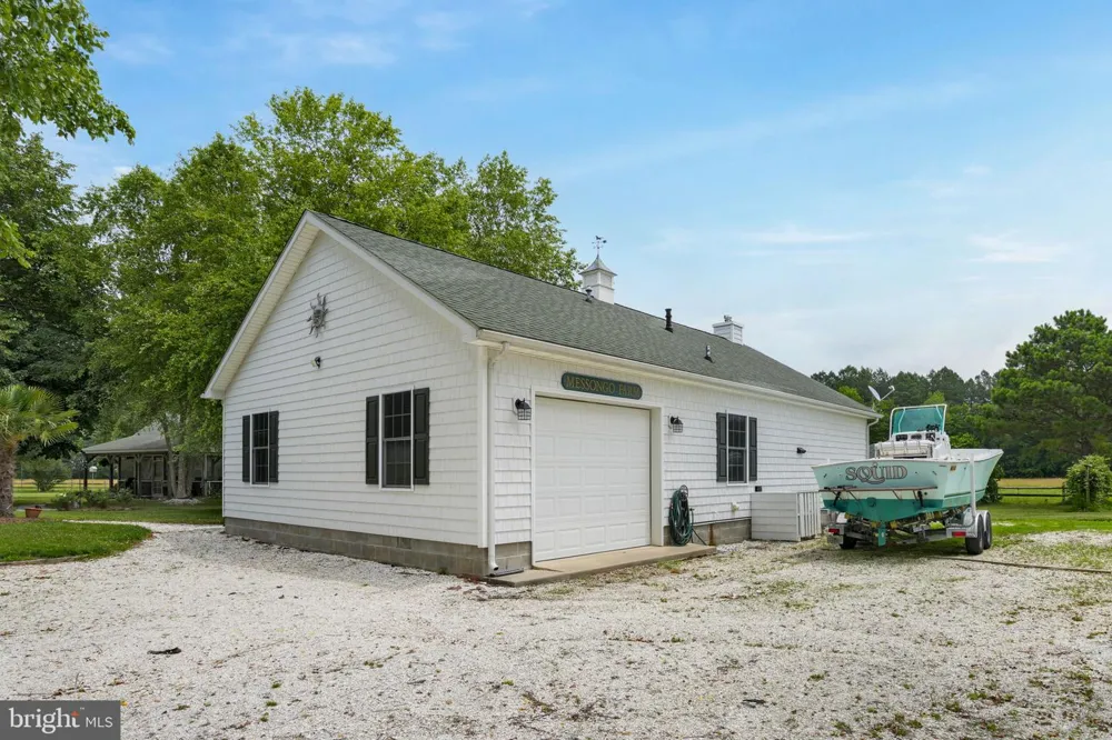 25367 MESSONGO ROAD Temperanceville, VA 23442