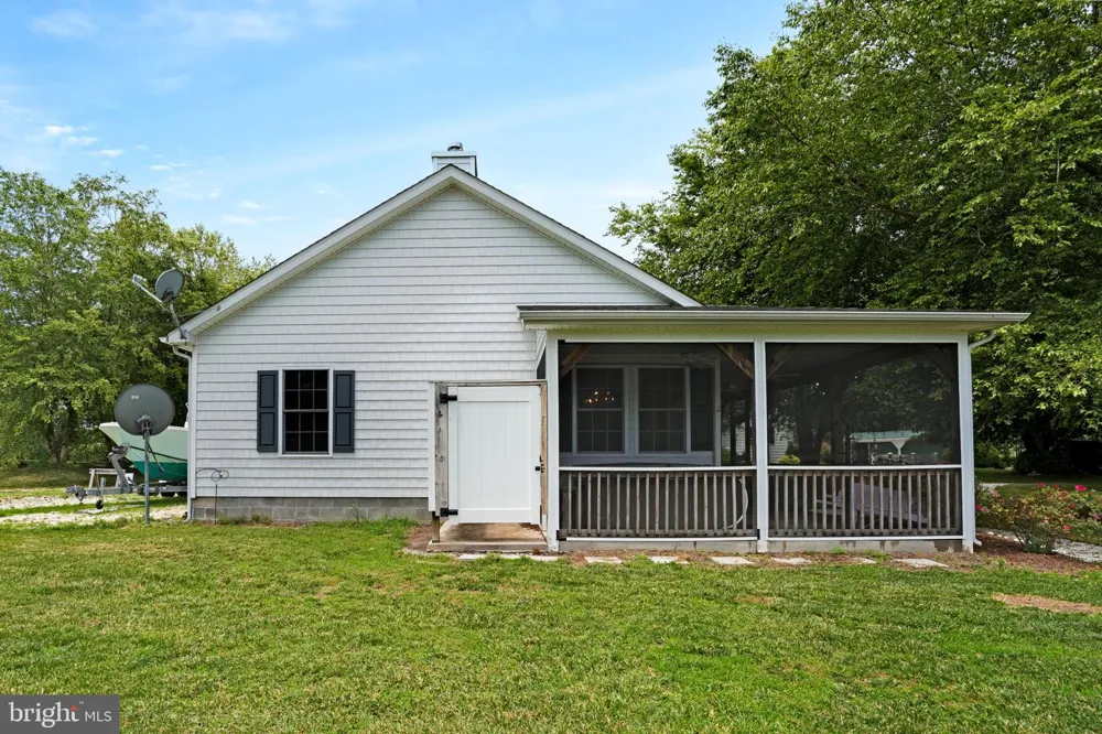 25367 MESSONGO ROAD Temperanceville, VA 23442