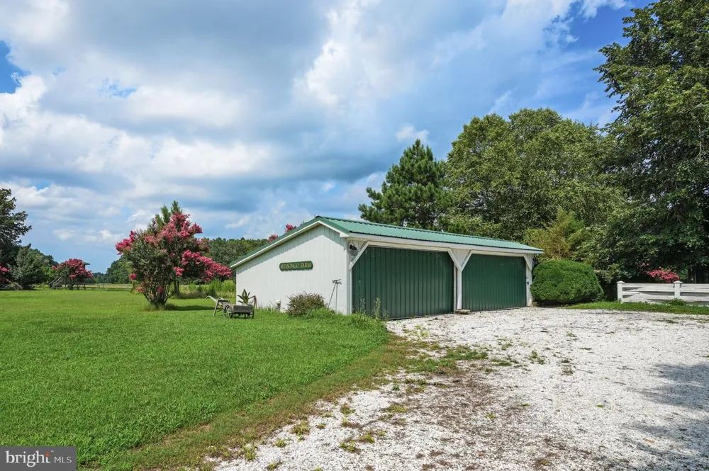 25367 MESSONGO ROAD Temperanceville, VA 23442